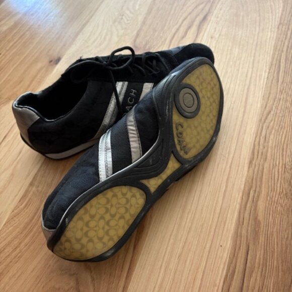Women's Coach sneakers - size 8 - Picture 2 of 3